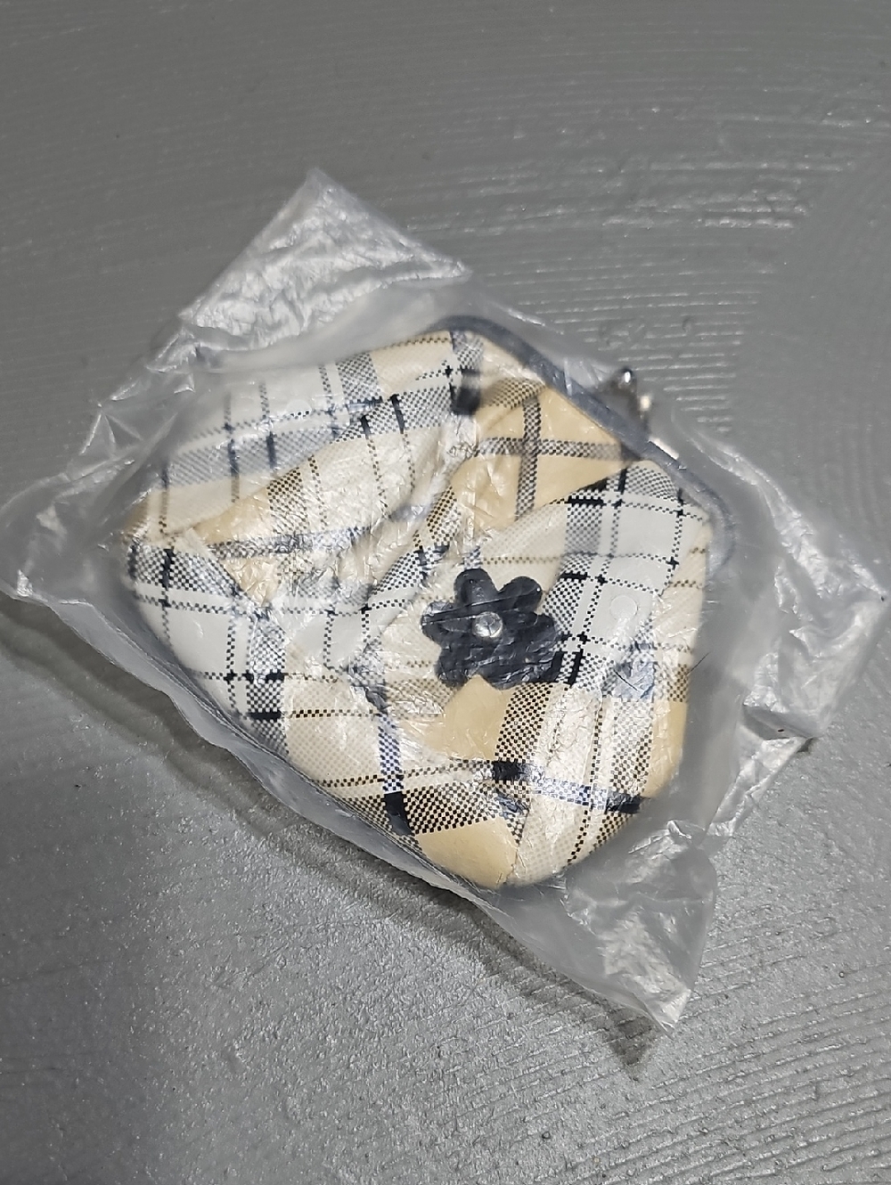 Miche Bags  Coin Purse Kiss-Lock NEW Cute Plaid Womens Accessories